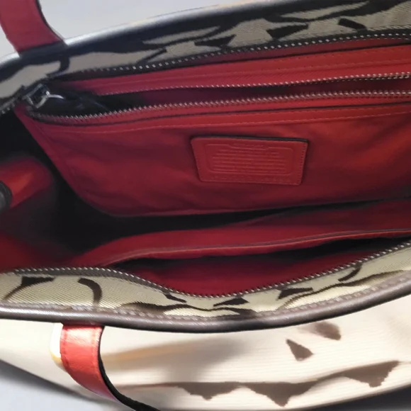 Coach Hampton Signature Stripe Tote. - Picture 6 of 9